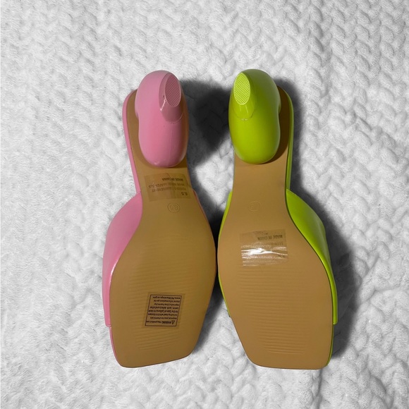 Beautiful Heart Shaped Heels 🩷 - Picture 6 of 10